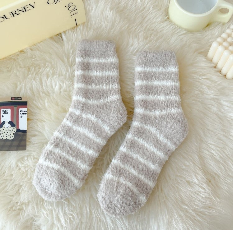 Women's Striped Socks Extra Thick No Hair Shedding Coral Fleece Socks