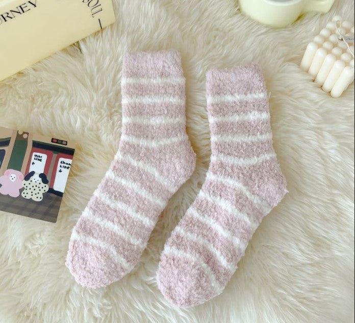 Women's Striped Socks Extra Thick No Hair Shedding Coral Fleece Socks