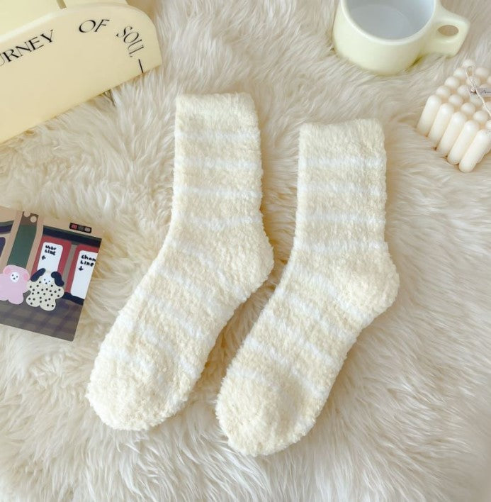 Women's Striped Socks Extra Thick No Hair Shedding Coral Fleece Socks